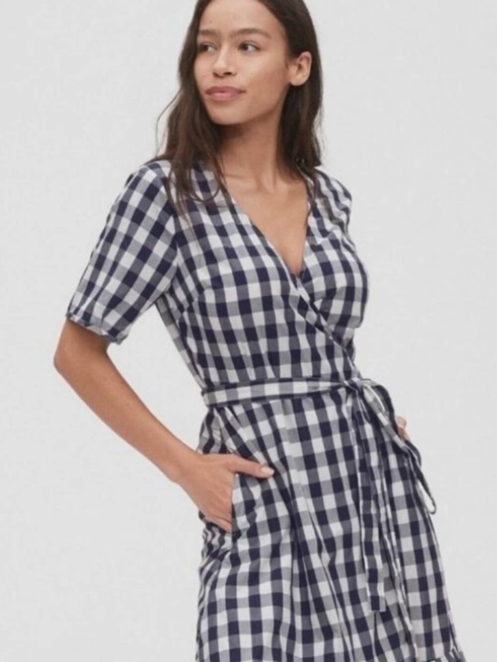Gap Gingham Wrap Midi Dress Navy White Tie Waist Ruffle Hem Size M - Picture 2 of 10